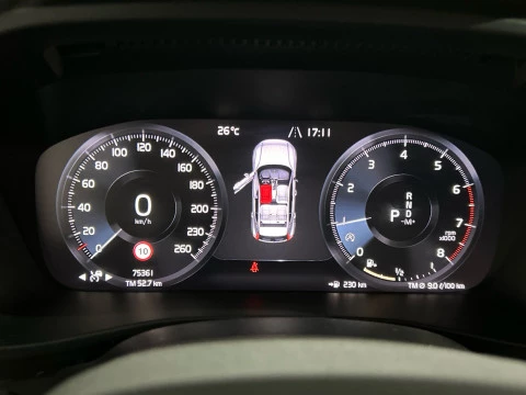 Volvo XC40 1.5 T3 R-DESIGN 163 5P