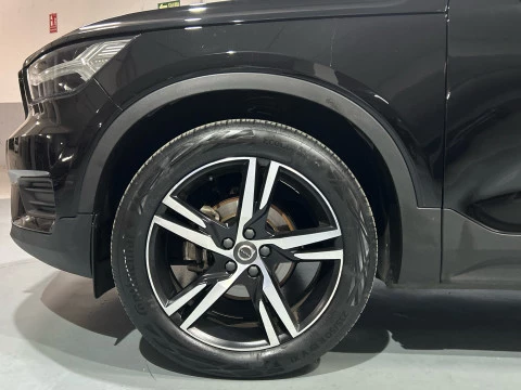 Volvo XC40 1.5 T3 R-DESIGN 163 5P