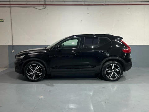 Volvo XC40 1.5 T3 R-DESIGN 163 5P
