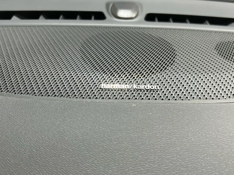 Volvo XC40 1.5 T3 R-DESIGN 163 5P