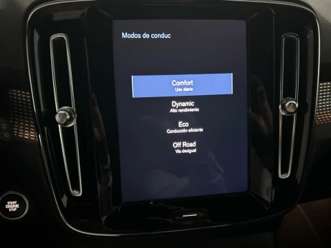 Volvo XC40 1.5 T3 R-DESIGN 163 5P