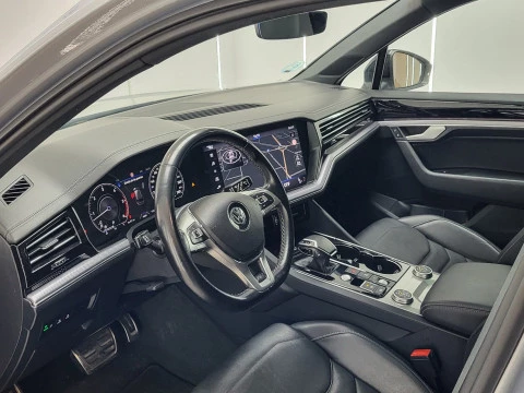 Volkswagen Touareg R-Line 3.0 TDI 210kW (286CV) Tip 4Motion