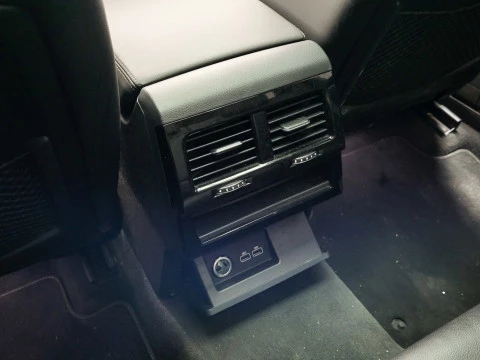 Volkswagen Touareg R-Line 3.0 TDI 210kW (286CV) Tip 4Motion