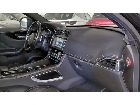 Jaguar F-Pace 2.0L i4D 132kW R-Sport Auto