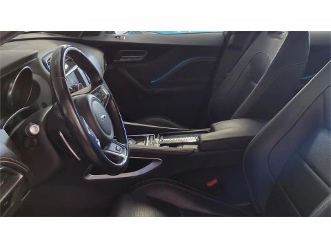 Jaguar F-Pace 2.0L i4D 132kW R-Sport Auto