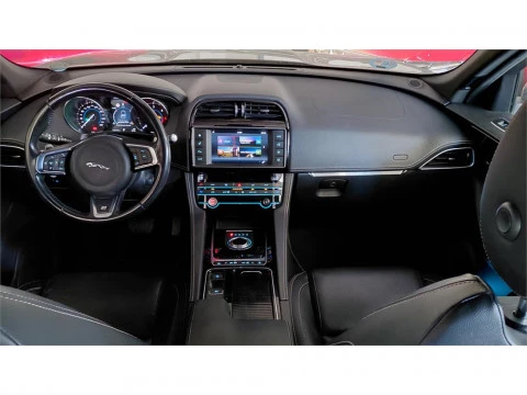 Jaguar F-Pace 2.0L i4D 132kW R-Sport Auto