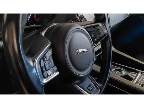 Jaguar F-Pace 2.0L i4D 132kW R-Sport Auto