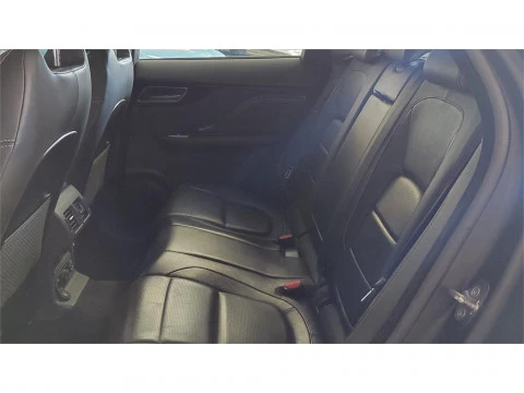 Jaguar F-Pace 2.0L i4D 132kW R-Sport Auto