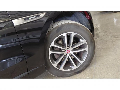 Jaguar F-Pace 2.0L i4D 132kW R-Sport Auto