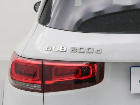 Mercedes-Benz GLB 200D