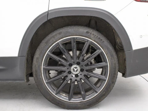 Mercedes-Benz GLB 200D