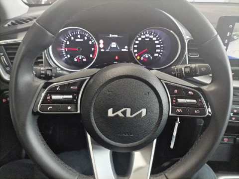 Kia Ceed 1.0 T-GDi 74kW (100CV) Concept