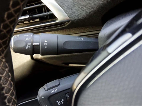 Peugeot 3008 PureTech 130 S&S Allure Pack 96 kW (130 CV)