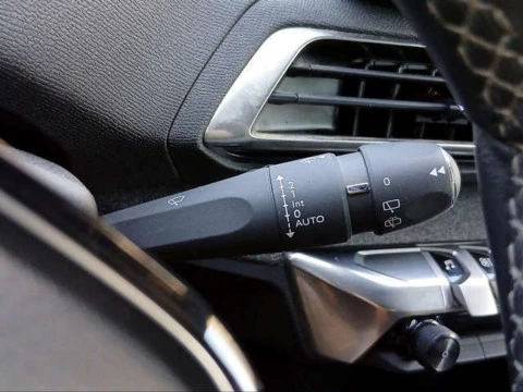 Peugeot 3008 PureTech 130 S&S Allure Pack 96 kW (130 CV)