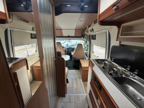 DREAMER FAMILY FAMILY VAN 250L