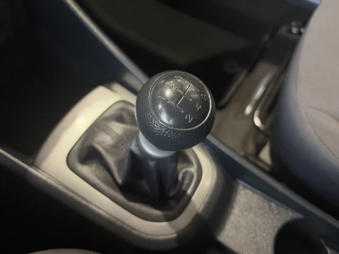 Kia Rio 1.2 CVVT Tech 62 kW (84 CV)