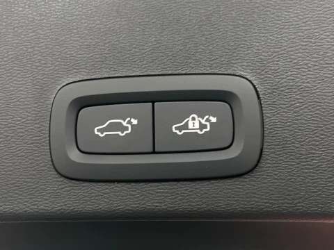 Volvo XC40 XC40 Core, B3 Mild hybrid, Gasolina