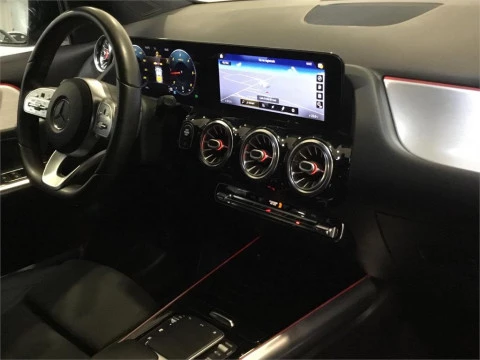 Mercedes-Benz GLA 200 D