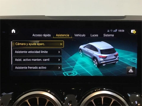 Mercedes-Benz GLA 200 D