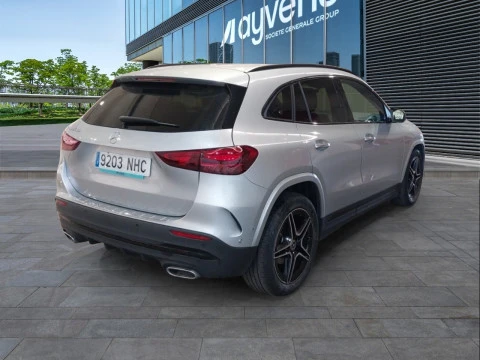 Mercedes-Benz GLA 200 D