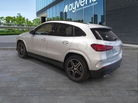 Mercedes-Benz GLA 200 D