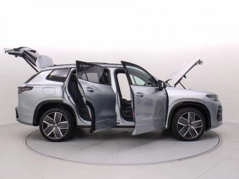 Volkswagen Tayron 2.0 TDI 110KW R-LINE DSG 150 5P 7 Plazas