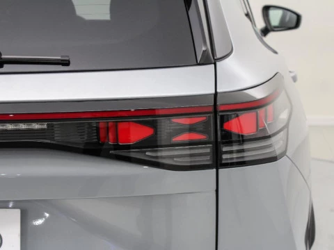 Volkswagen Tayron 2.0 TDI 110KW R-LINE DSG 150 5P 7 Plazas