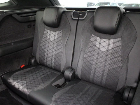 Volkswagen Tayron 2.0 TDI 110KW R-LINE DSG 150 5P 7 Plazas