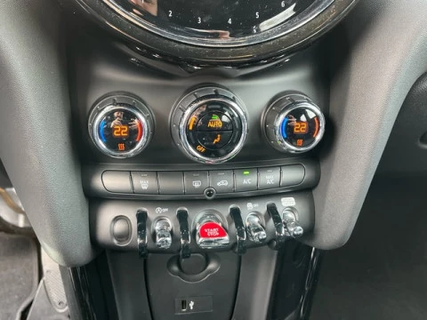 MINI Cooper 100 kW (136 CV)