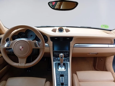 Porsche 911 Carrera 4S Coupé