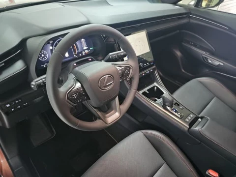 Lexus LBX 1.5 136cv HEV Elegant+ Black