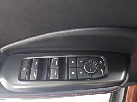 Lexus LBX 1.5 136cv HEV Elegant+ Black