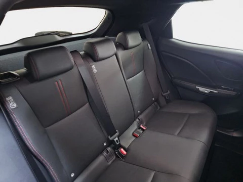 Lexus LBX 1.5 136cv HEV Elegant+ Black