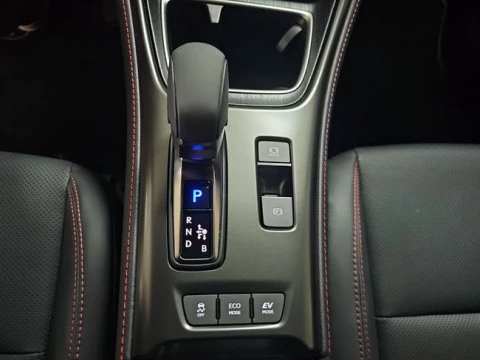 Lexus LBX 1.5 136cv HEV Elegant+ Black