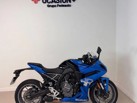 Suzuki GSX 8R