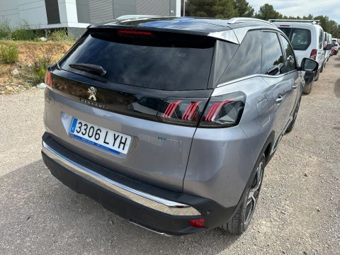 Peugeot 3008 Hybrid 300 e-EAT8 GT
