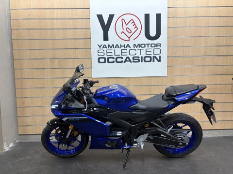 Yamaha R3  