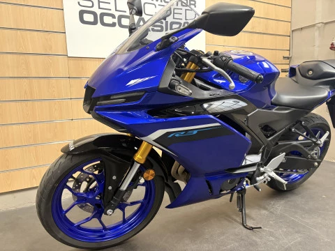 Yamaha R3  