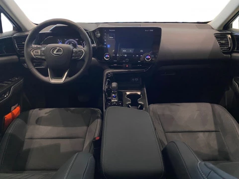 Lexus NX 350h Premium 2WD