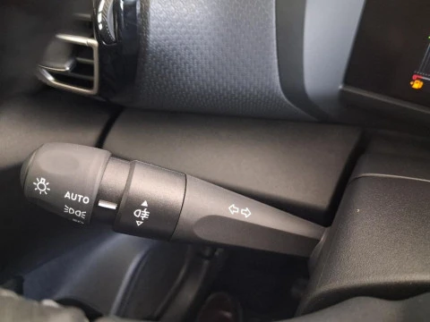 Citroën C4 1.2 HYBRID MHEV 145 EDCS6 BUSINESS EDIT 5P