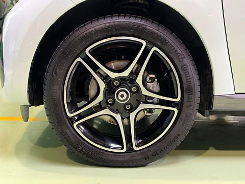 Smart forfour EQ 60 kW (82 CV)