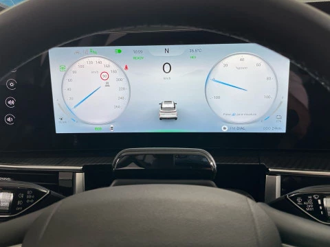 EBRO S700 1.5 TGDI PHEV Luxury E-CVT