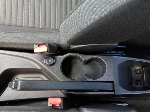 Peugeot 208 PureTech 100 Active 75 kW (100 CV)