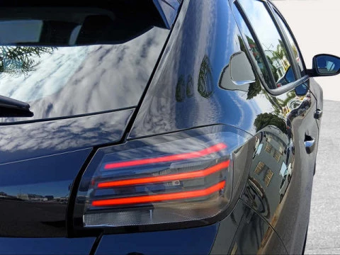 Peugeot 208 PureTech 100 Active 75 kW (100 CV)