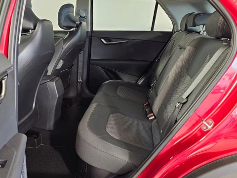 Kia Niro 1.6 GDi HEV 95kW (129CV) Concept