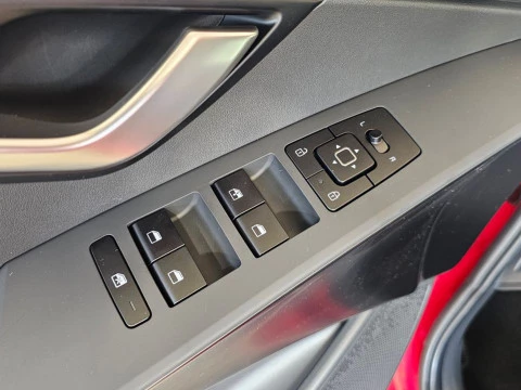 Kia Niro 1.6 GDi HEV 95kW (129CV) Concept