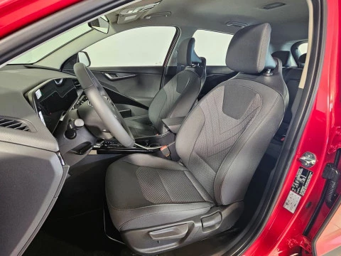 Kia Niro 1.6 GDi HEV 95kW (129CV) Concept