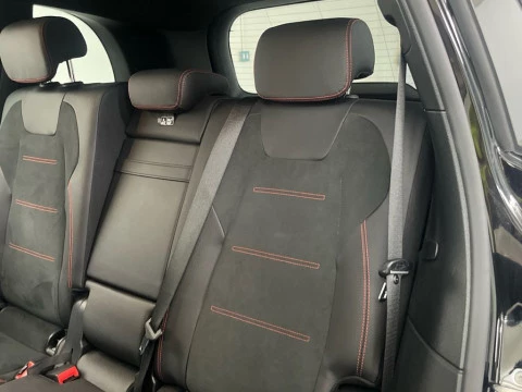 Mercedes-Benz GLB 200 d