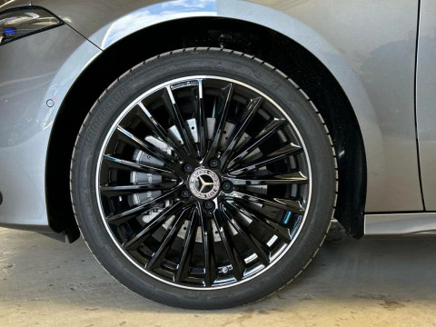 Mercedes-Benz Clase A A 250 e con tecnologia hibrida EQ