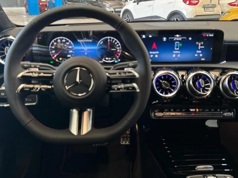 Mercedes-Benz Clase A A 250 e con tecnologia hibrida EQ